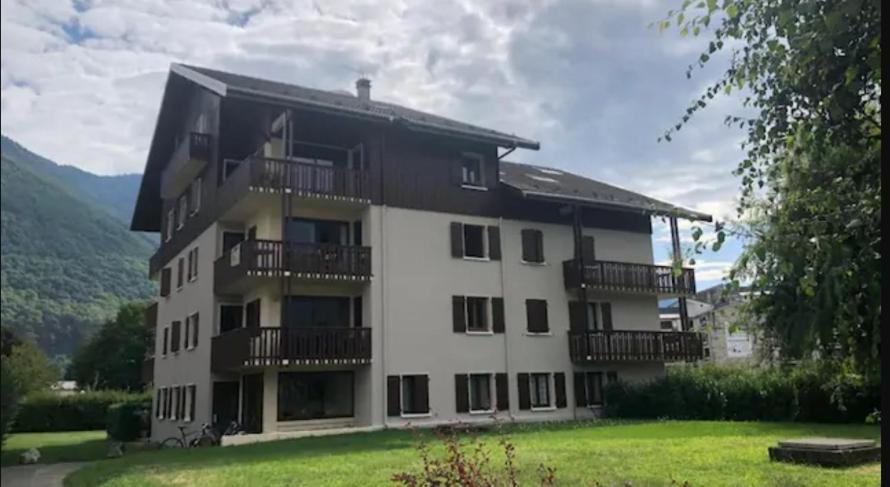 Charmant Duplex T3 Avec Balcon - Halle Olympique Albertville Exterior photo